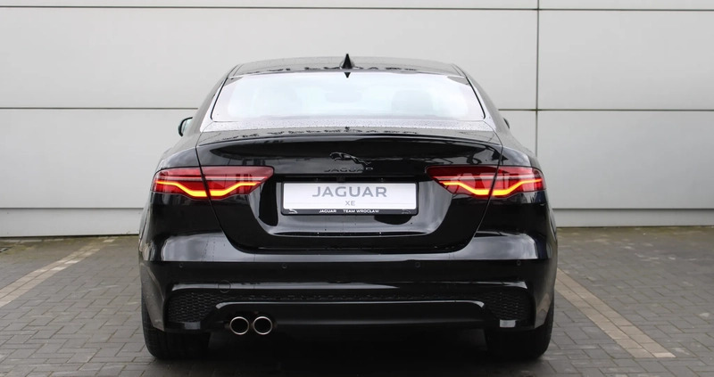 Jaguar XE cena 259900 przebieg: 4000, rok produkcji 2024 z Lwówek Śląski małe 154